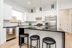 8130 Sunnyhill St, Houston, TX 77088 - Photo 14