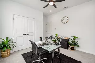 8130 Sunnyhill St, Houston, TX 77088 - Photo 8