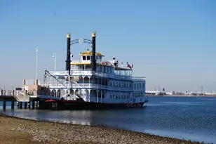 6300 Seawall Blvd, Galveston, TX 77551 - Photo 32