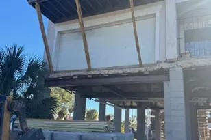 15 Harbour Dr, Nassau Bay, TX 77058 - Photo 2