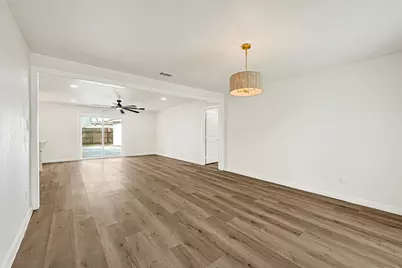 11102 Sagecanyon Drive, Houston, TX 77089 - Photo 4