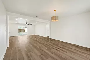 11102 Sagecanyon Dr, Houston, TX 77089 - Photo 4