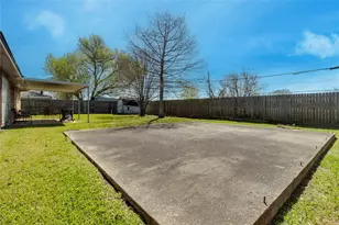 2306 Heather St, Highlands, TX 77562 - Photo 26