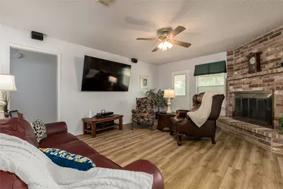 2306 Heather Street, Highlands, TX 77562 - Photo 12