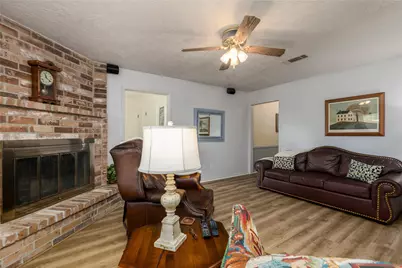2306 Heather Street, Highlands, TX 77562 - Photo 14