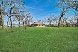 9413 Arden Ct, Houston, TX 77033 - Photo 36