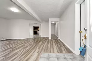 9413 Arden Ct, Houston, TX 77033 - Photo 6