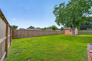 10113 Oboe Dr, Houston, TX 77025 - Photo 38