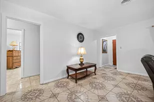 10113 Oboe Dr, Houston, TX 77025 - Photo 14