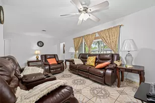 10113 Oboe Dr, Houston, TX 77025 - Photo 12