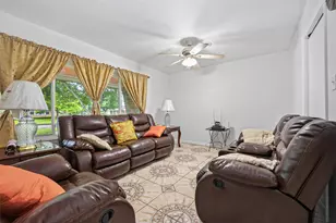 10113 Oboe Dr, Houston, TX 77025 - Photo 10