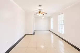 10911 Sageleaf Ln, Houston, TX 77089 - Photo 2