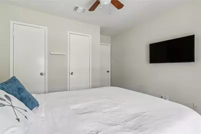 2379 Briarwest Blvd #19, Houston, TX 77077 - Photo 16