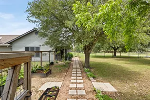 191 Co Rd 410, Buckholts, TX 76518 - Photo 4