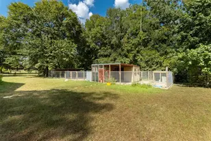 931 Trails End Dr, Cleveland, TX 77328 - Photo 6