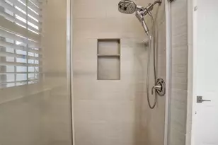 1110 Lake Pointe Pkwy, Sugar Land, TX 77478 - Photo 16