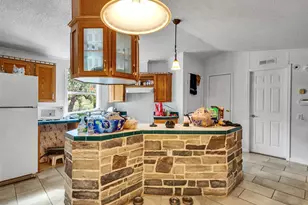 14321 Forest Cir E, Montgomery, TX 77356 - Photo 2