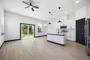 4630 Edfield St, Houston, TX 77033 - Photo 4