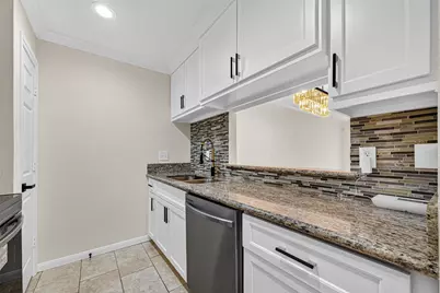 3131 Cummins Street #2, Houston, TX 77027 - Photo 4