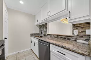 3131 Cummins St, Houston, TX 77027 - Photo 4