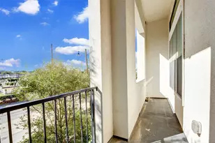 1222 W Dallas St, Houston, TX 77019 - Photo 18