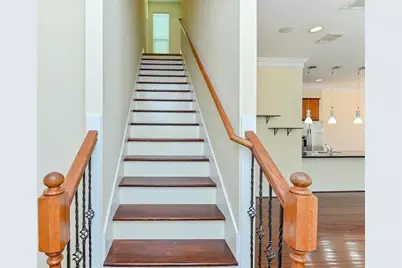 802 Garden Trace Lane, Houston, TX 77018 - Photo 8