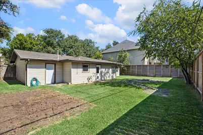 4707 Bellview Street, Bellaire, TX 77401 - Photo 14