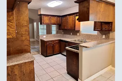 639 N Starboard Street, Crosby, TX 77532 - Photo 8