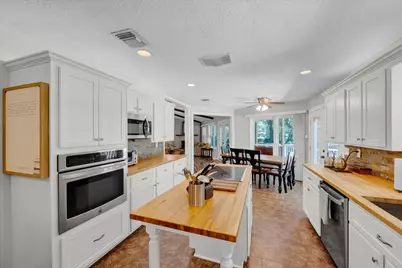 701 Biloxi Court, Conroe, TX 77302 - Photo 12