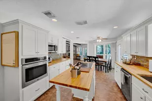 701 Biloxi Ct, Conroe, TX 77302 - Photo 12