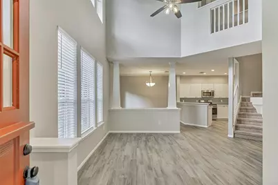 25 Scarlet Woods Court, The Woodlands, TX 77380 - Photo 6