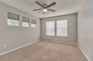 25 Scarlet Woods Ct, The Woodlands, TX 77380 - Photo 34