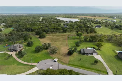 33211 Blue Marlin Drive, Richwood, TX 77515 - Photo 2