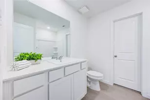 10824 Red Orchid Dr, Houston, TX 77016 - Photo 18