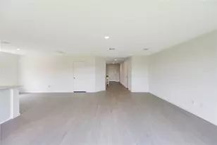 10824 Red Orchid Dr, Houston, TX 77016 - Photo 4