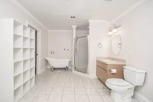 12814 Willow Centre Dr, Houston, TX 77066 - Photo 18