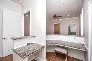 12814 Willow Centre Dr, Houston, TX 77066 - Photo 8