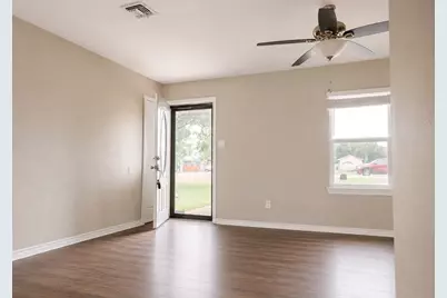 1230 1st Street, Hempstead, TX 77445 - Photo 2