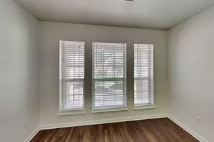 3915 Ridge Canyon Rd, Baytown, TX 77521 - Photo 6