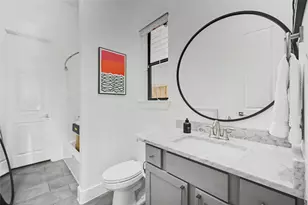 932 W 22nd St, Houston, TX 77008 - Photo 10