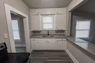 1710 W 15th St, Port Arthur, TX 77640 - Photo 8