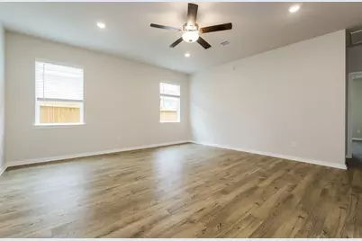 16435 Honeysuckle Hill Drive, Conroe, TX 77303 - Photo 4