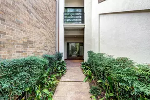 9171 Briar Forest Dr, Houston, TX 77024 - Photo 2