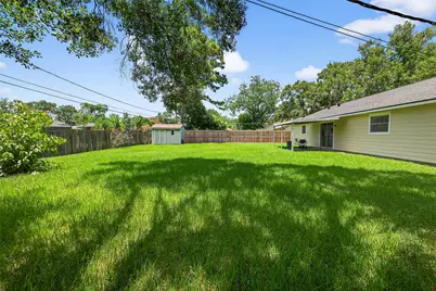 10318 Belfast Road, La Porte, TX 77571 - Photo 32