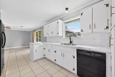 10318 Belfast Road, La Porte, TX 77571 - Photo 14