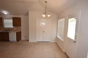 11803 Belle Ct, Pinehurst, TX 77362 - Photo 8