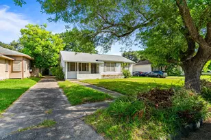 1014 Barracuda Pl, Corpus Christi, TX 78411 - Photo 2
