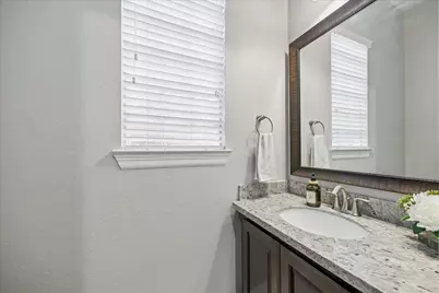 2809 Shadow Woods Court, Houston, TX 77043 - Photo 24