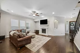 2809 Shadow Woods Ct, Houston, TX 77043 - Photo 10