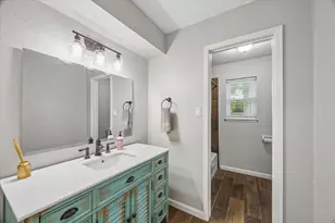 12206 Young Cir, Santa Fe, TX 77510 - Photo 16